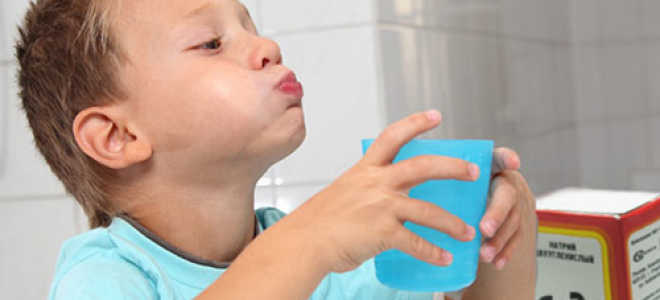 Чем лечить белые язвочки во рту у ребенка